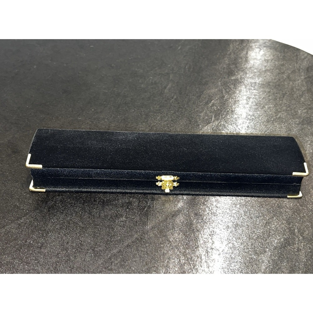 Brand New Black Velvet Bracelet Box – Gold Trim - Picture 3 of 9